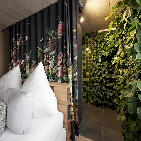 Traeumerei Gmbh Hotel *